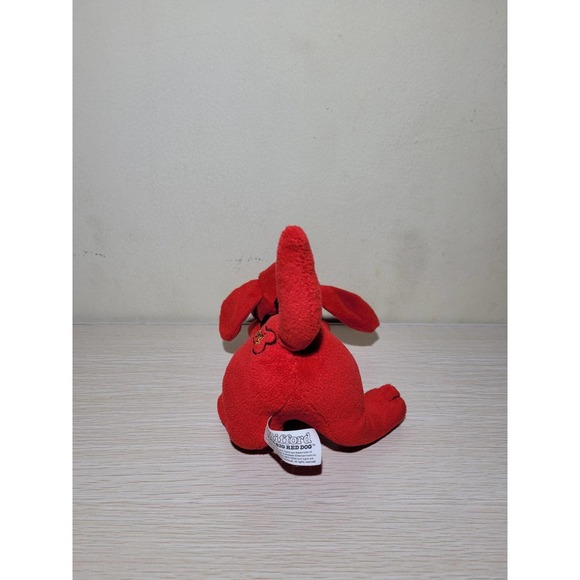 clifford the big red dog stuffed animal plush - Picture 3 of 4
